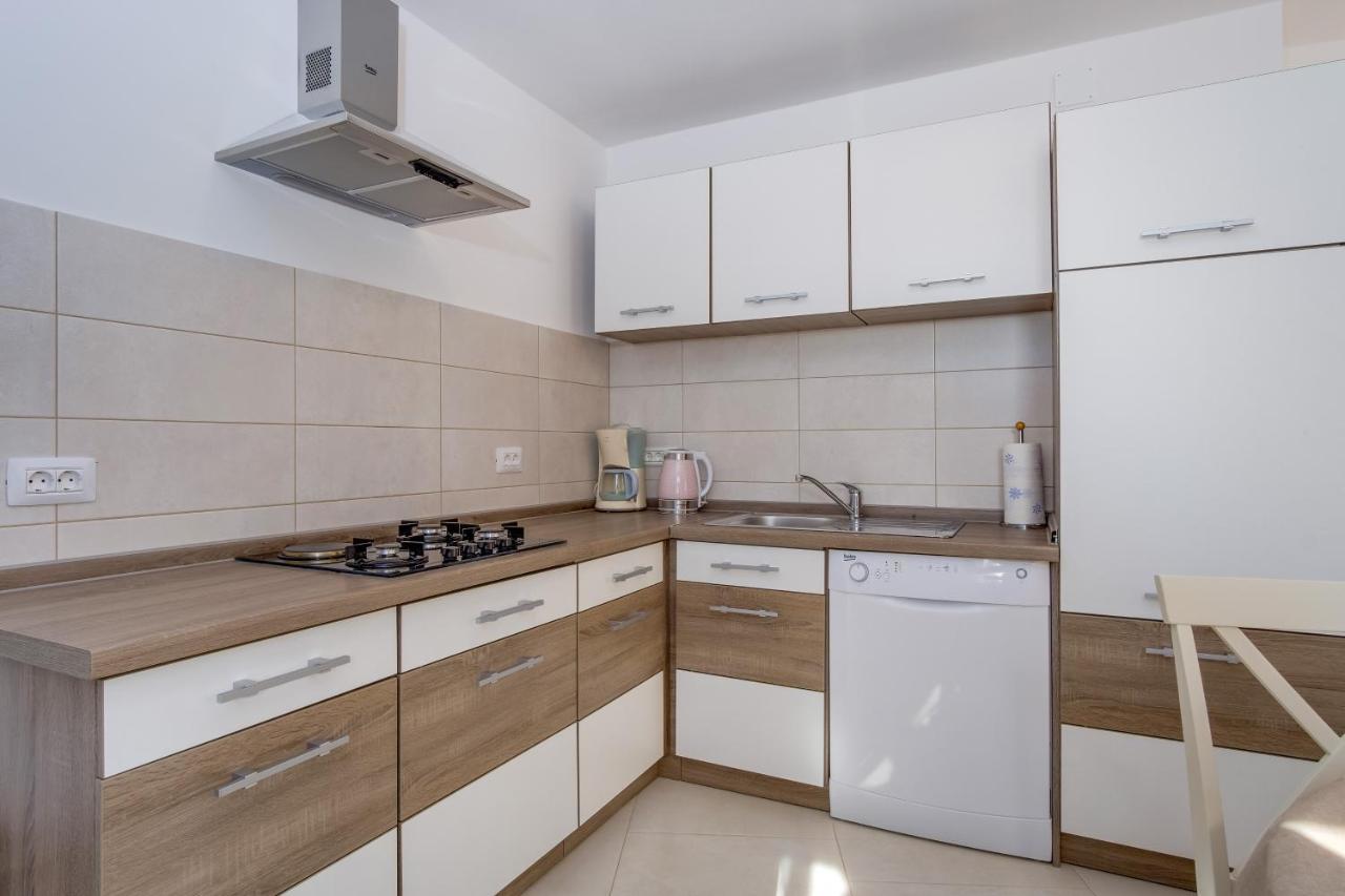 Apartment Angela Čunski Eksteriør bilde